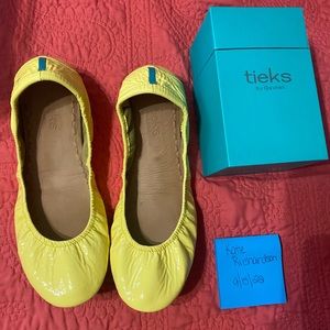 Tieks patent- size 10- lemon
